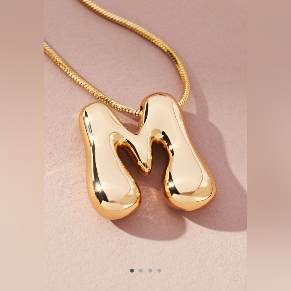 Gold Initial Pendant Necklace S1174